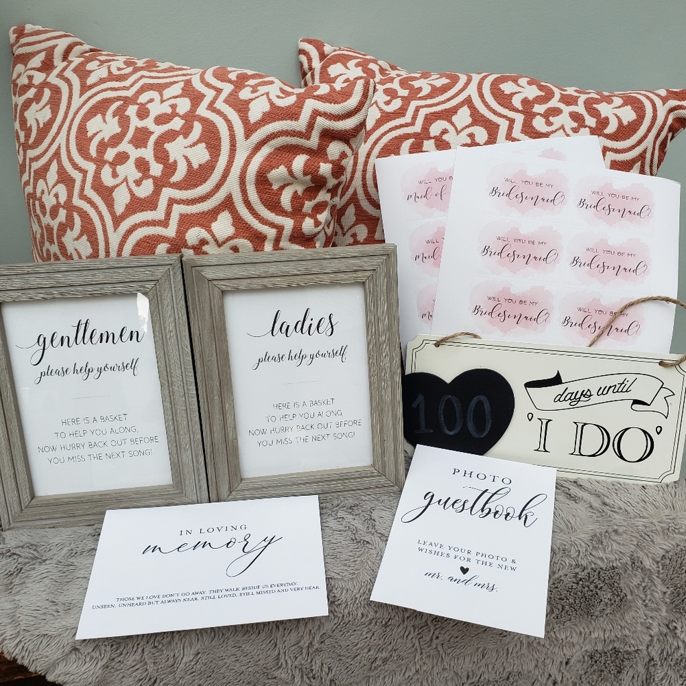 Wedding signs and accessories